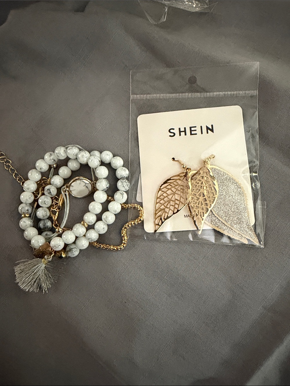 SHEIN White Marbled Bead & Gold Leaf Bracelet and Earring Set